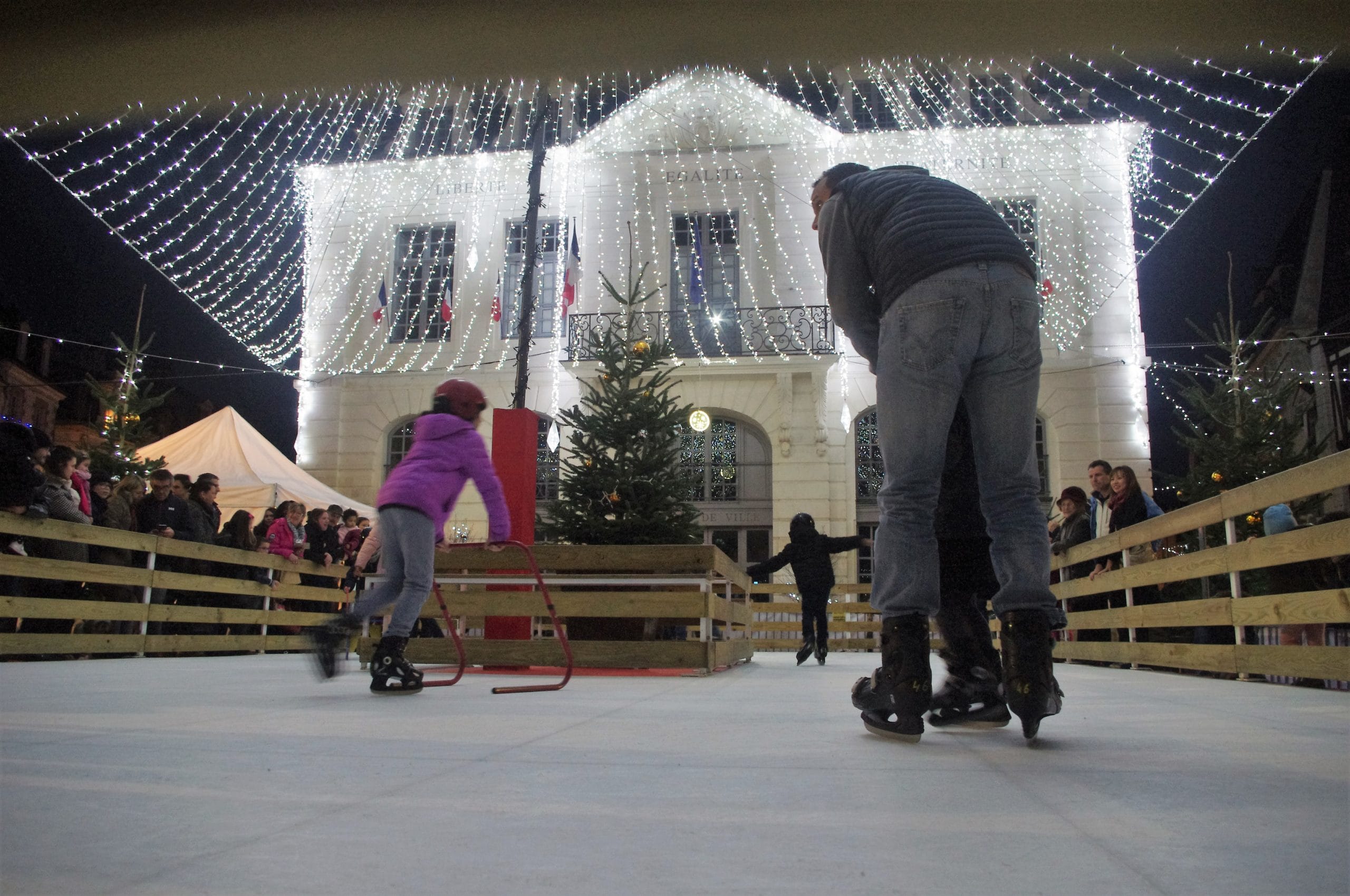 Patinoires de Noël Les Meilleurs Spots pour Patiner avec les Enfants Récréatiloups Ille et